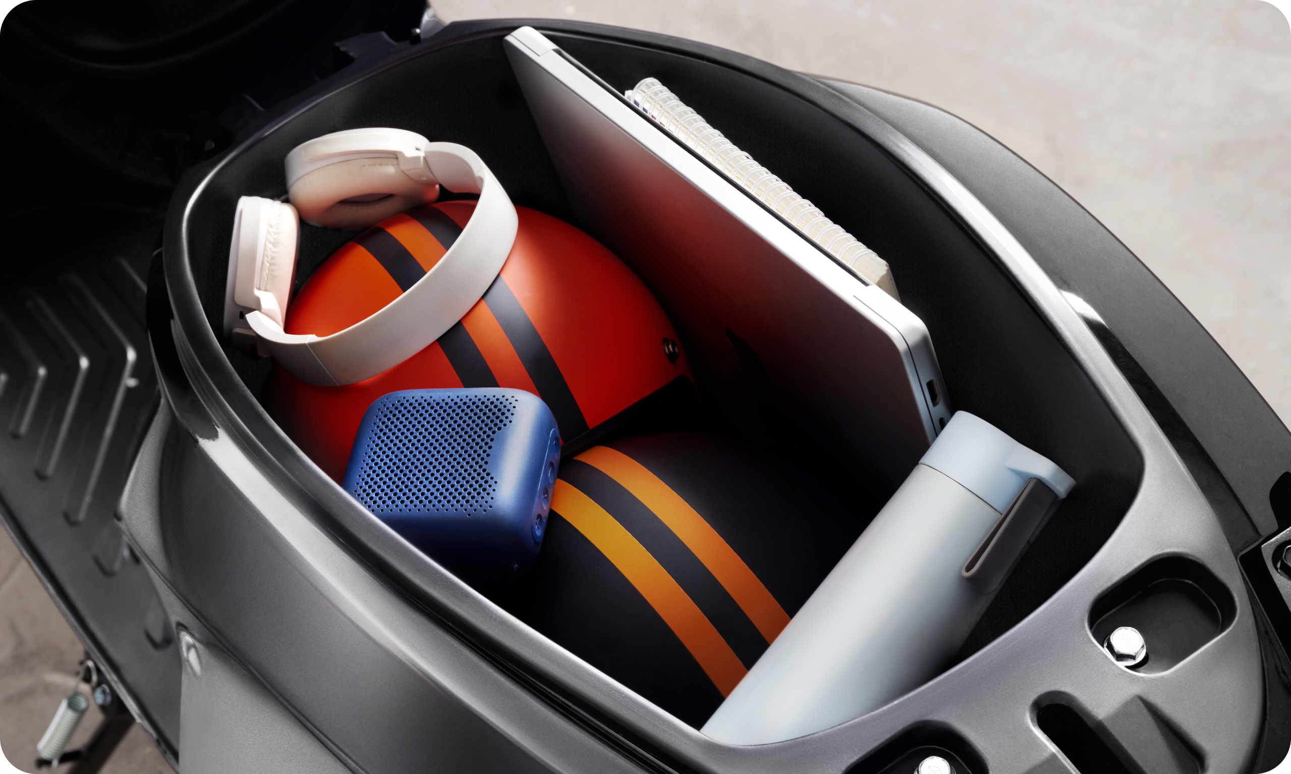 Xe Weaver ngoài trời