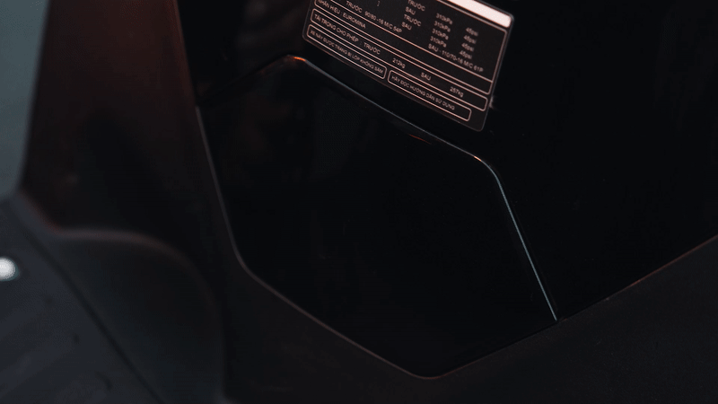 Xe Weaver ngoài trời