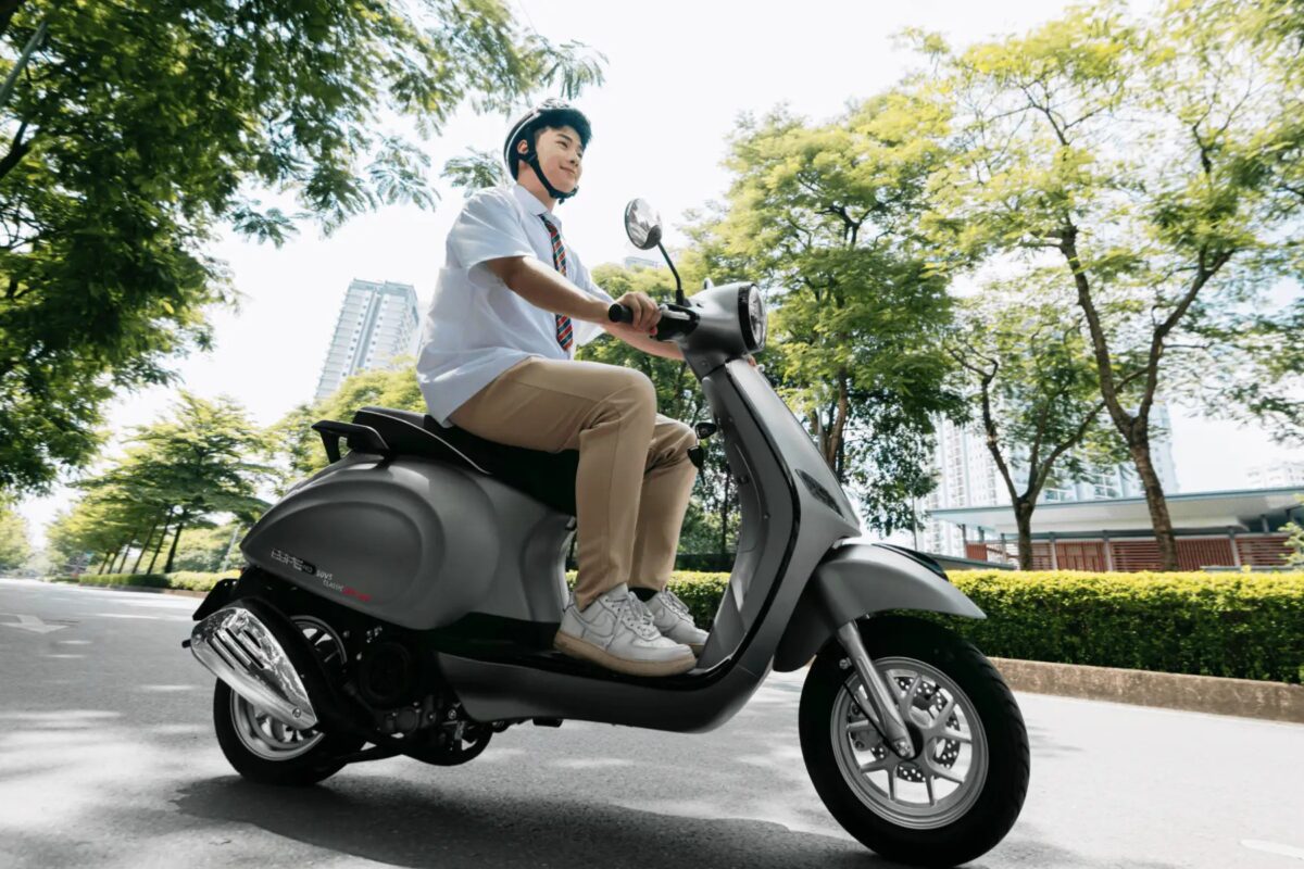 Xe máy điện Espero Diamond Plus