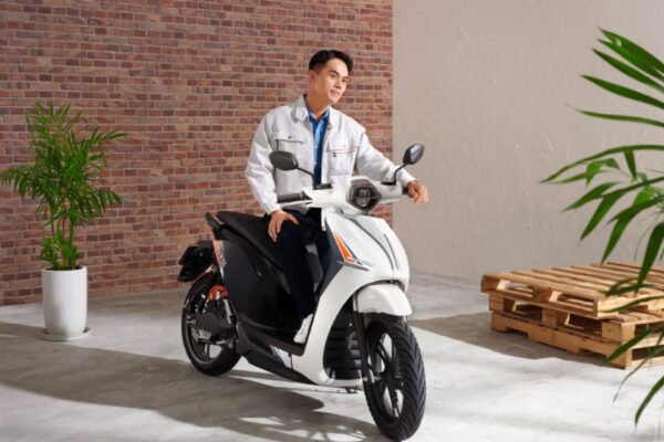 Giá pin xe máy điện Dat Bike Quantum S1: Chỉ 18 triệu đồng