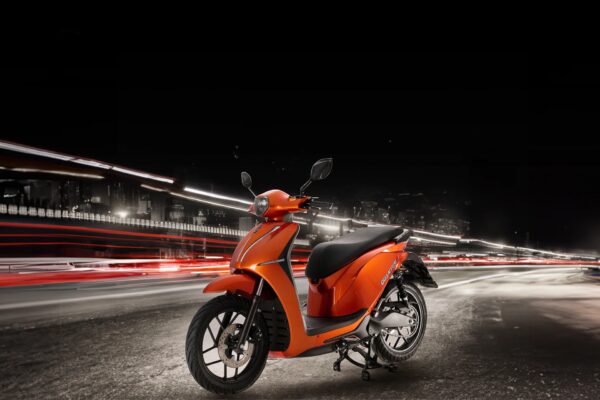Chỉ 18 triệu đồng cho pin xe máy điện Dat Bike Quantum S2