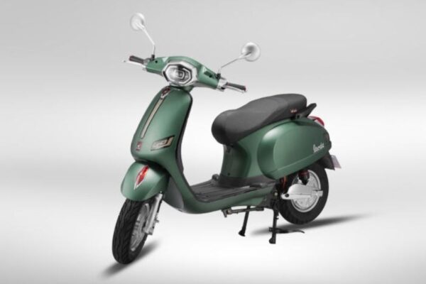 Xe máy điện Nijia nhỏ gọn, dễ đi trong phố, tiết kiệm chi phí và thân thiện môi trường