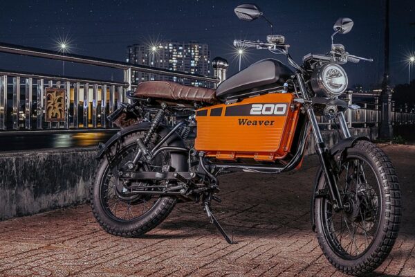 Dat Bike Weaver 200 là xe máy điện mạnh mẽ, bền bỉ, phù hợp cả đi phố lẫn đường dài