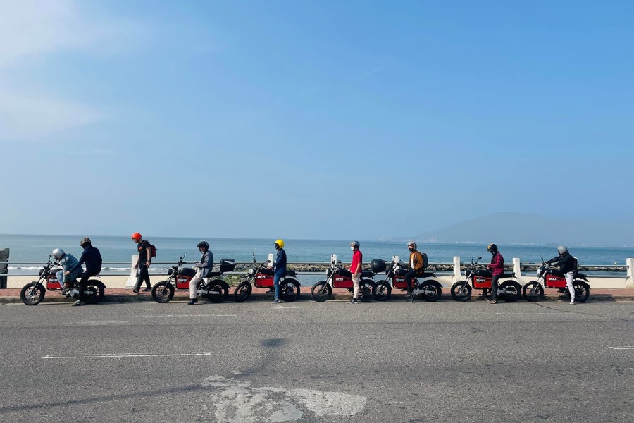 Động cơ mạnh mẽ giúp vượt đèo dốc dễ dàng, tăng tốc mượt mà