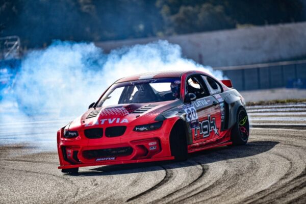 Drift là gì? Cách drift cho những người mê tốc độ