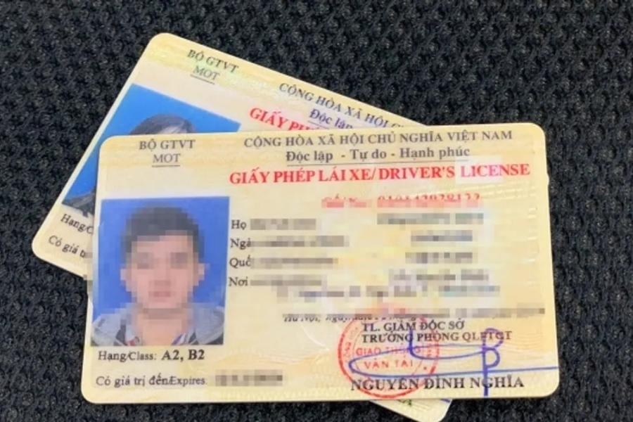 Màu vàng rơm và chất liệu nhựa PET được lựa chọn để tăng cường khả năng bảo mật chống làm giả Màu vàng rơm và chất liệu nhựa PET được lựa chọn để tăng cường khả năng bảo mật chống làm giả