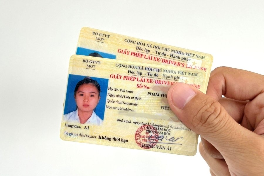 Bằng lái xe thành các hạng từ A1 đến A4 cho xe máy và từ B1 đến FE cho ô tô Bằng lái xe thành các hạng từ A1 đến A4 cho xe máy và từ B1 đến FE cho ô tô