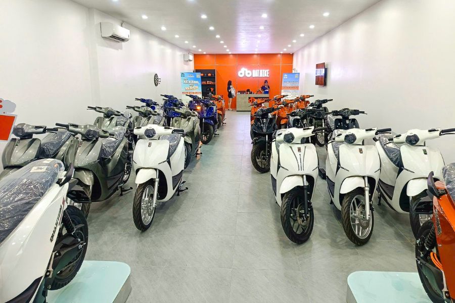 Hãy đến ngay cửa hàng Dat Bike gần nhất để trải nghiệm lái thử xe và chọn xe phù hợp