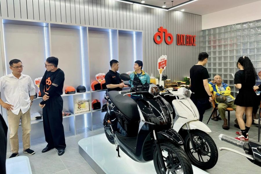 Chọn xe có quãng đường dài, động cơ mạnh, sạc nhanh, độ bền cao và chi phí vận hành thấp