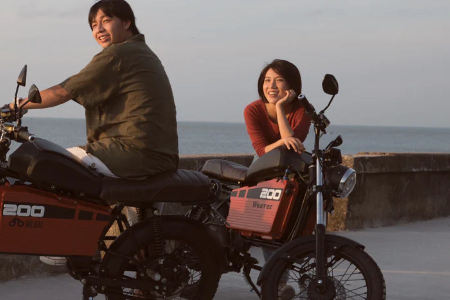 Dat Bike Weaver 200 phù hợp cho người thích xe có động cơ mạnh, dáng naked‑bike