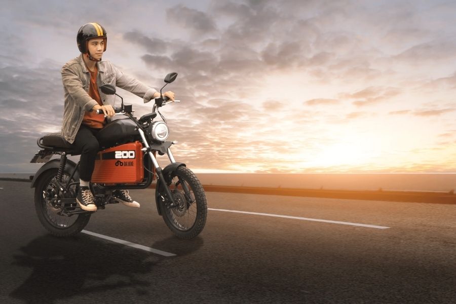Dat Bike Weaver 200 là xe điện 200km/sạc, nổi bật với công nghệ sạc nhanh