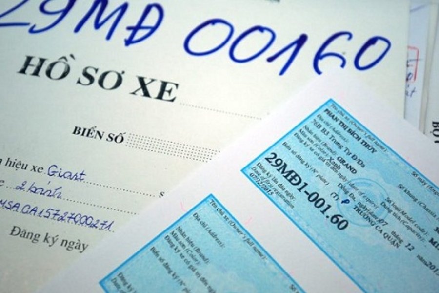 Hồ sơ đăng ký xe gồm giấy tờ chủ xe, hóa đơn GTGT, phiếu kiểm tra chất lượng xuất xưởng và chứng từ nộp lệ phí trước bạ Hồ sơ đăng ký xe gồm giấy tờ chủ xe, hóa đơn GTGT, phiếu kiểm tra chất lượng xuất xưởng và chứng từ nộp lệ phí trước bạ