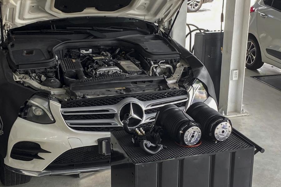 Hệ thống treo gặp vấn đề thường biểu hiện qua tình trạng xe rung lắc mạnh Hệ thống treo gặp vấn đề thường biểu hiện qua tình trạng xe rung lắc mạnh
