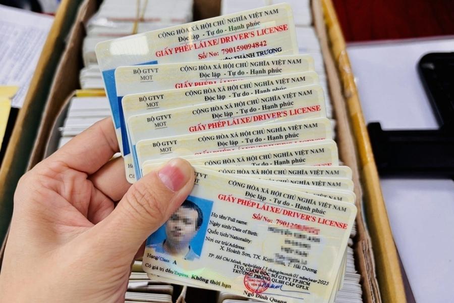 Nếu thông tin còn trên hệ thống quản lý hoặc bạn còn hồ sơ gốc thì không phải thi lại Nếu thông tin còn trên hệ thống quản lý hoặc bạn còn hồ sơ gốc thì không phải thi lại