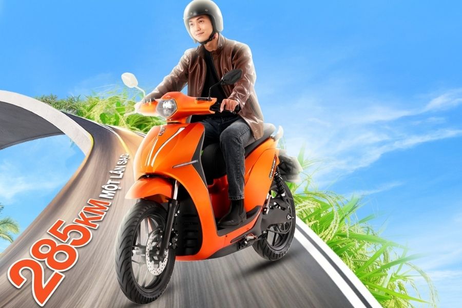 Tuổi Kỷ Mão 1999 mệnh Thổ hợp xe Dat Bike màu Cam hoặc Trắng