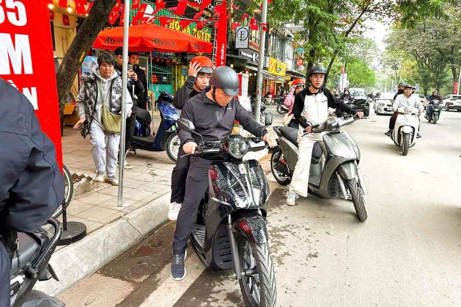 Cần phối hợp màu sắc hài hòa, tránh lạm dụng màu hợp mệnh gây mất cân bằng âm dương