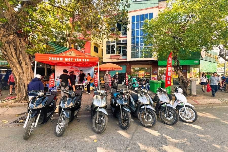 Xe máy điện Dat Bike có quãng đường di chuyển đến 285km, pin bền đến 25 năm