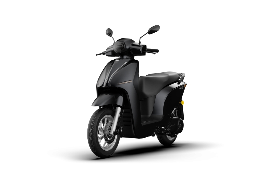 ERA E2 là xe điện giá tốt nhất của Dat Bike, trang bị sạc tích hợp, cốp 50L và đi được 200km