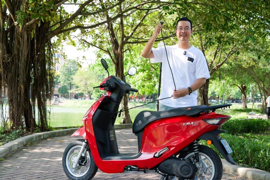 Sạc tích hợp là công nghệ hợp nhất bộ sạc vào hệ thống truyền động xe, sạc trực tiếp qua dây Sạc tích hợp là công nghệ hợp nhất bộ sạc vào hệ thống truyền động xe, sạc trực tiếp qua dây