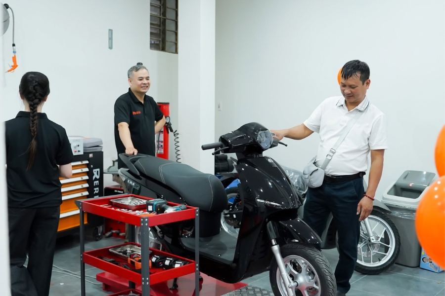 Mua tại hệ thống Store Dat Bike toàn quốc hoặc hotline 1800 234549 để được tư vấn