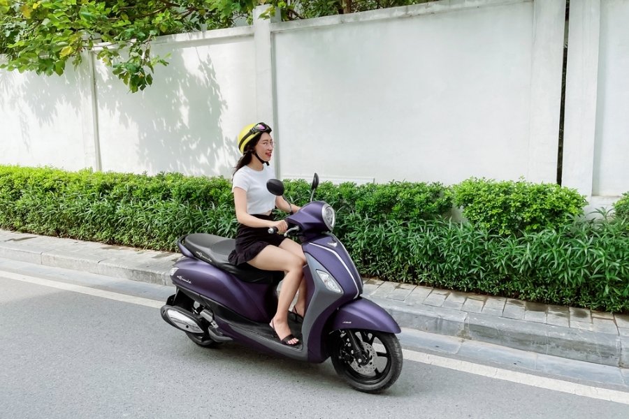 Yamaha Grande là xe ga thời trang, tiết kiệm xăng hàng đầu nhờ động cơ Blue Core Hybrid êm ái