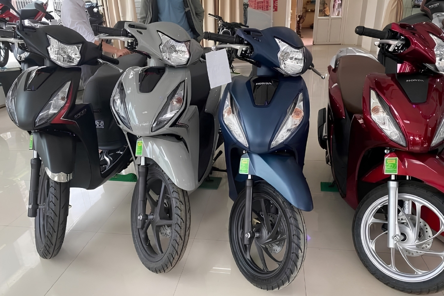 Honda Vision là dòng xe ga quốc dân nhỏ gọn, tiết kiệm nhiên liệu, phù hợp mọi lứa tuổi