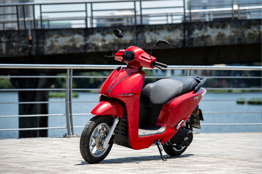 Dat Bike ERA E1 là bản nâng cấp sạc siêu tốc, cốp 50L và nhiều tiện ích thông minh hiện đại