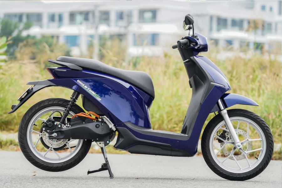 Dat Bike Quantum S3 là xe điện đầm chắc, động cơ giữa êm ái, cốp rộng và rất tiết kiệm năng lượng