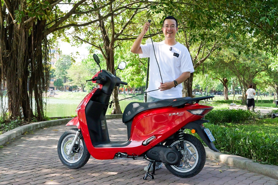 Nhiệt độ quá nóng hoặc lạnh làm BMS giảm dòng điện, khiến thời gian sạc bị kéo dài hơn