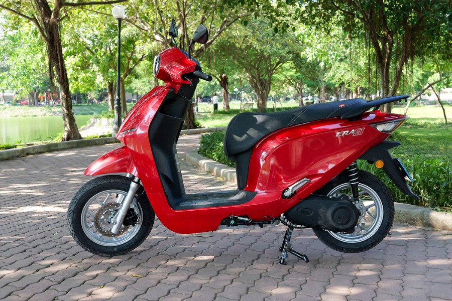 Dat Bike Era là xe điện gia đình thực tế với cốp 50L, quãng đường 200km, giá từ 29.9 triệu