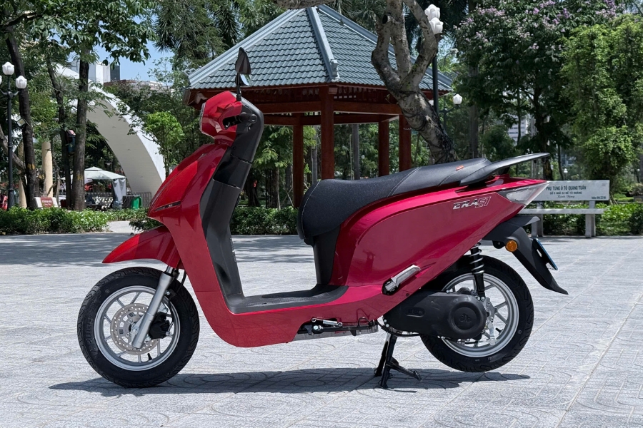 Chọn xe điện Dat Bike tiết kiệm, cốp 50L rộng, vận hành êm và sống xanh