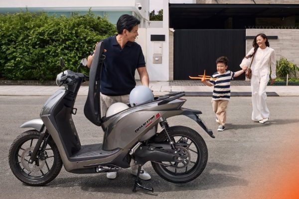 Dat Bike tiên phong xe máy điện mạnh mẽ, pin tiên tiến, vận hành êm ái, bứt tốc tốt